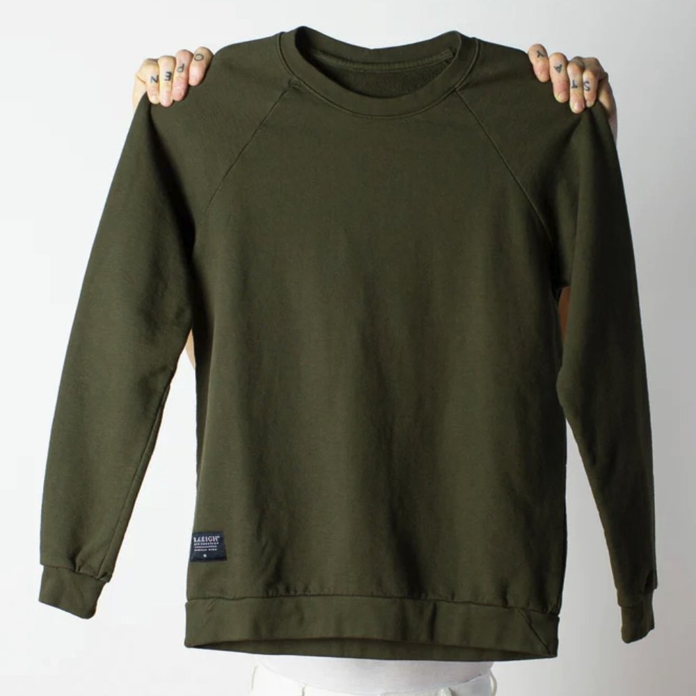 NWT Raleigh Denim Workshop USA Made Raglan Crewneck Sweatshirt in Military Green